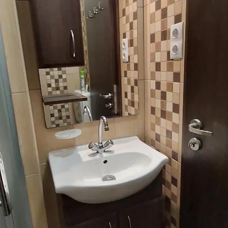 アパート Summer Kardos